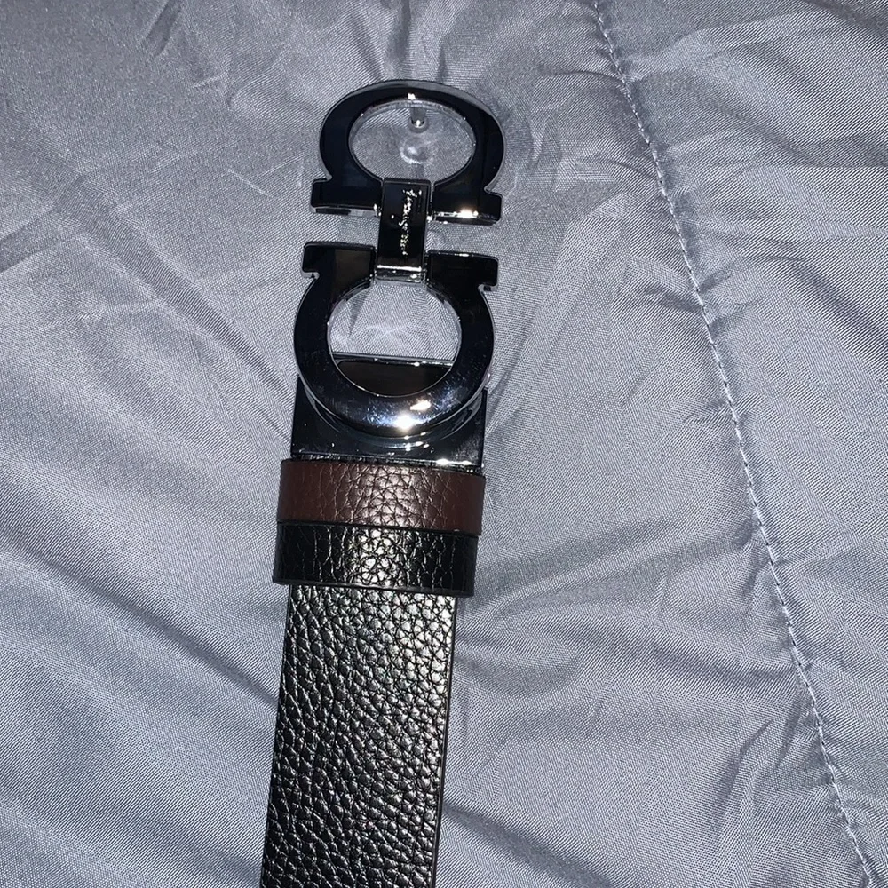 Ferragamo Silver Double Buckle Reversible Black / Brown Men’s Belt 42